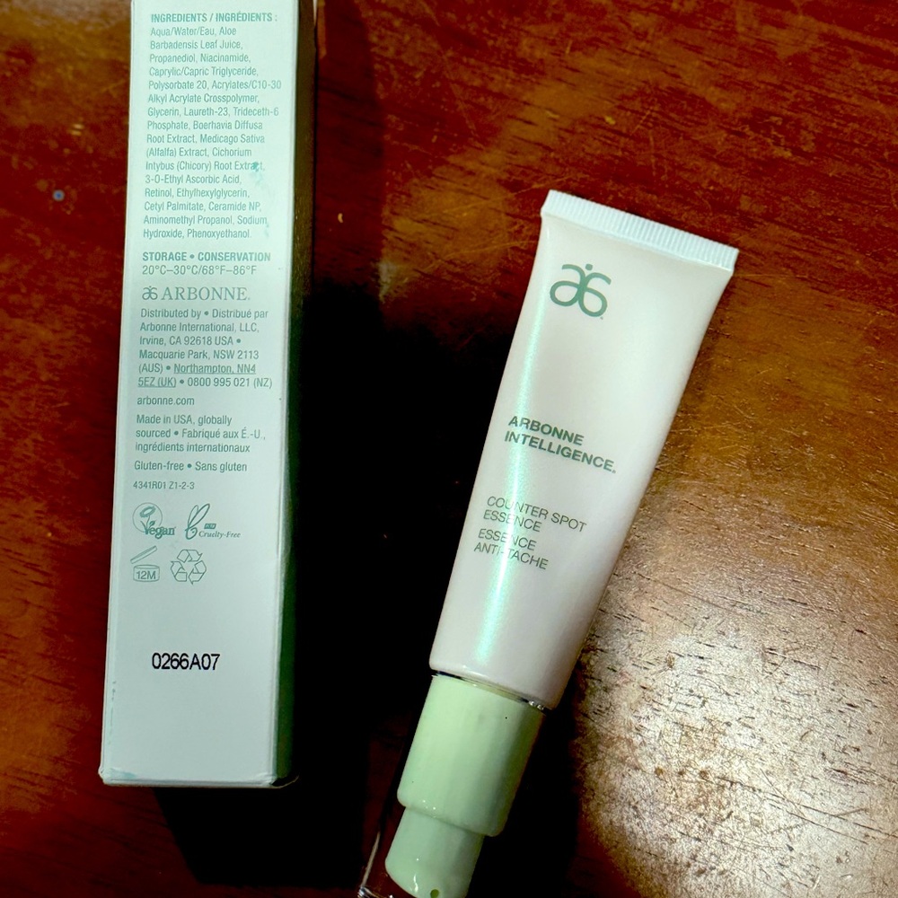 Arbonne Intelligence Counter Spot Essence
